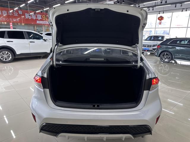 Toyota Corolla 2023, фото 17
