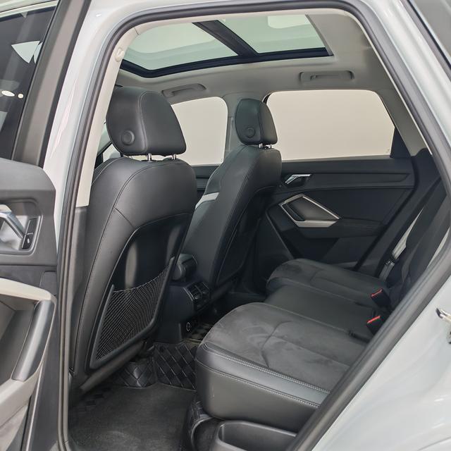 Audi Q3 2023, фото 7