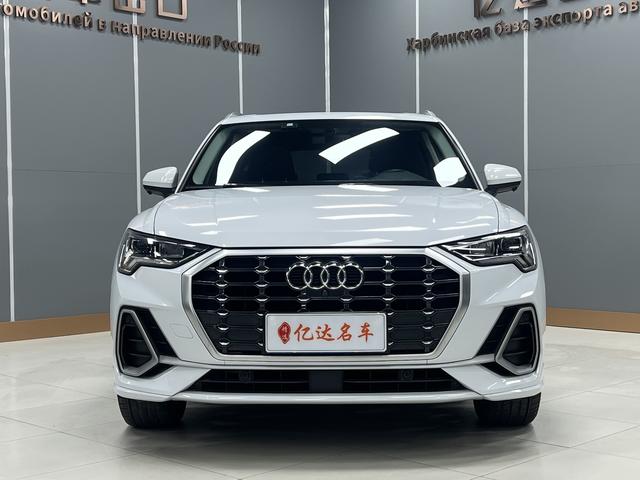 Audi Q3 2021, фото 2