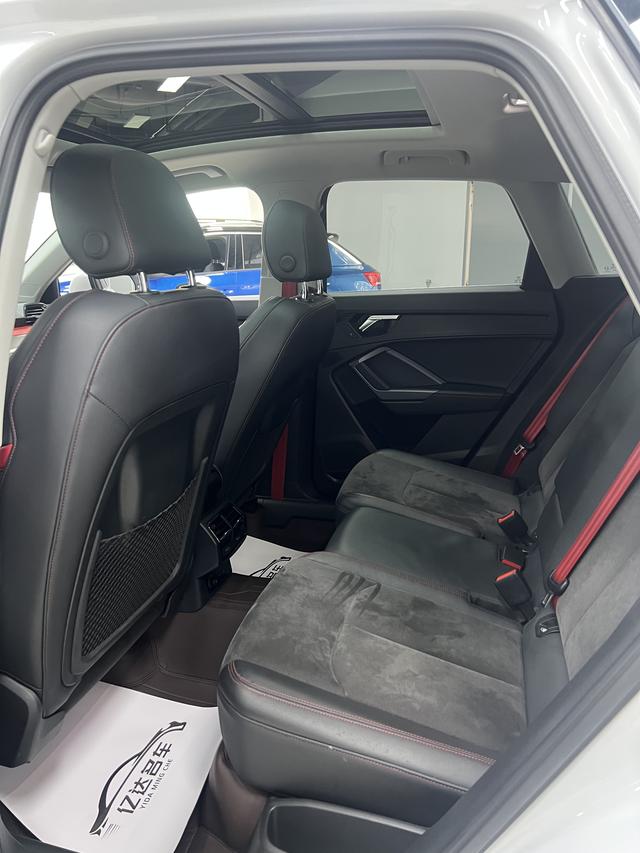 Audi Q3 2021, фото 10
