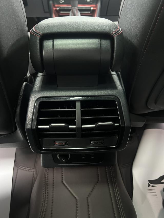 Audi Q3 2021, фото 11