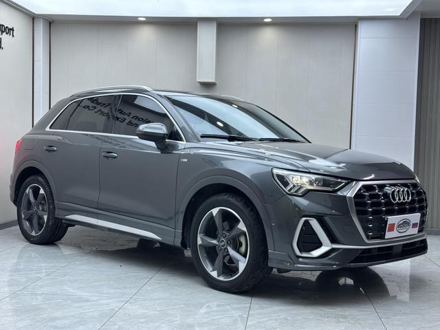 Audi Q3 2023, фото 3