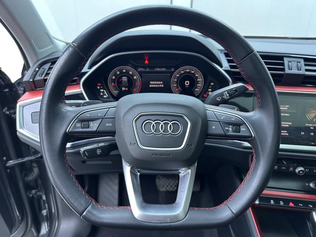 Audi Q3 2023, фото 10