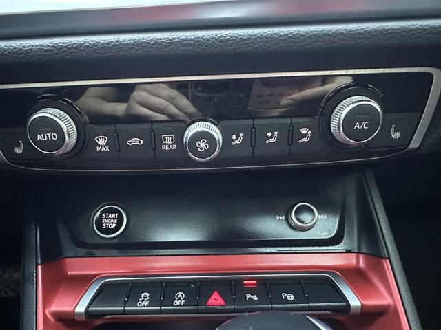 Audi Q3 2023, фото 12