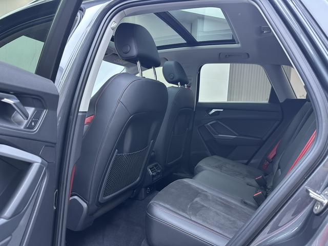 Audi Q3 2023, фото 15