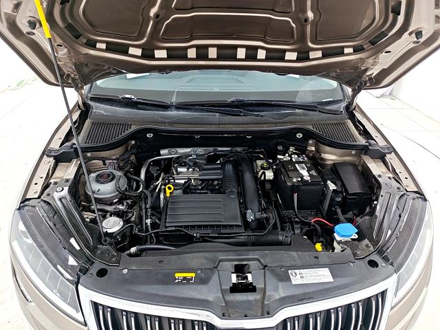Skoda Karoq 2022, фото 17