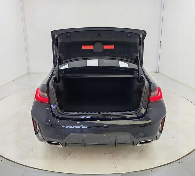BMW 3 2023, фото 15