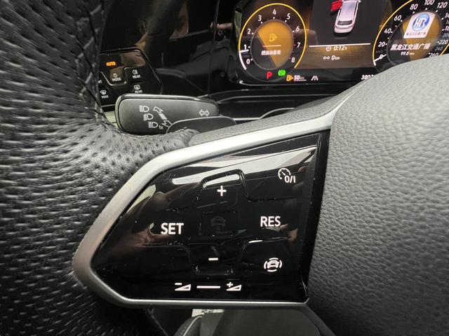 Volkswagen Golf 2023, фото 14