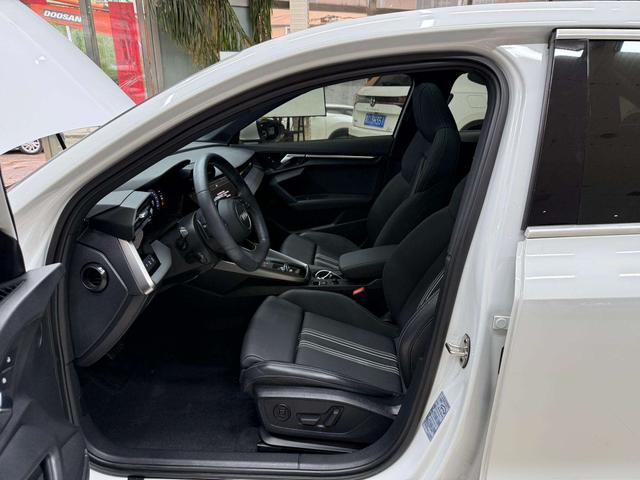 Audi A3 2023, фото 15