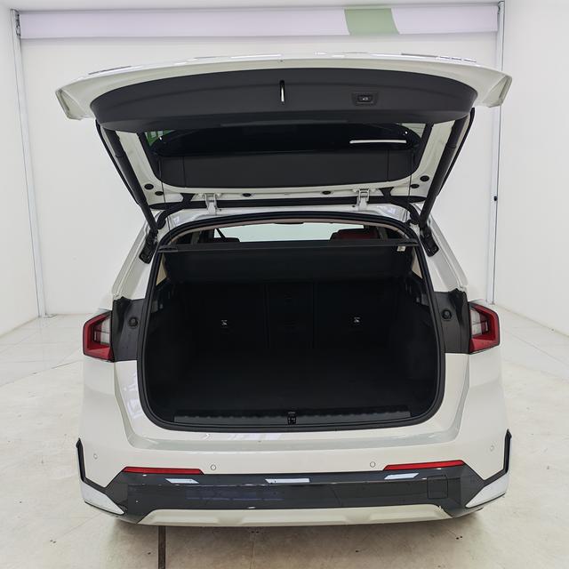 BMW X1 2023, фото 15