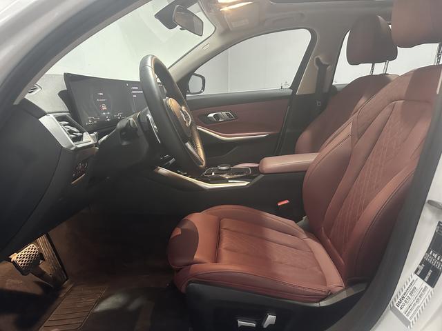 BMW 3 2023, фото 14