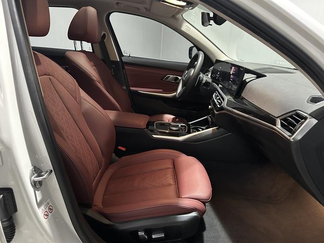 BMW 3 2023, фото 16