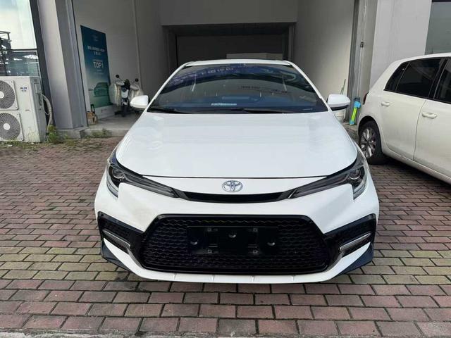 Toyota Corolla 2022, фото 2
