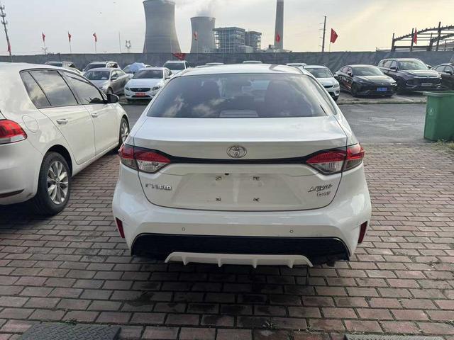 Toyota Corolla 2022, фото 4