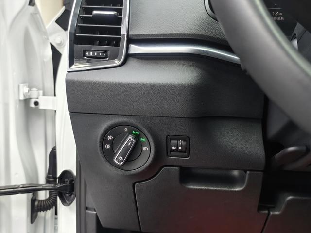 Skoda Karoq 2023, фото 14