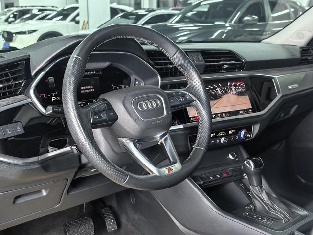 Audi Q3 Sportback 2022, фото 11
