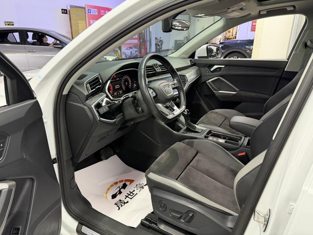 Audi Q3 2022, фото 8