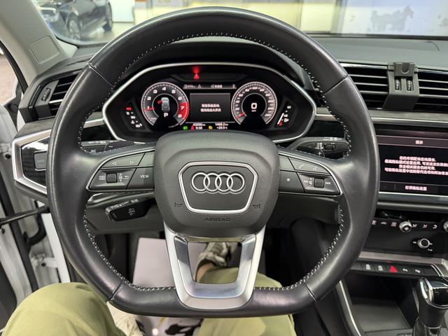 Audi Q3 2022, фото 10