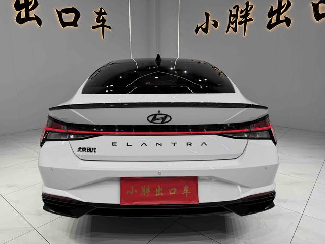Hyundai Elantra 2022, фото 4