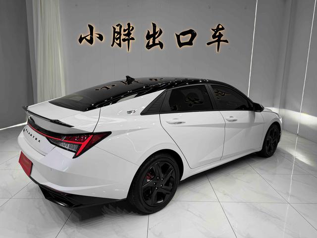 Hyundai Elantra 2022, фото 5