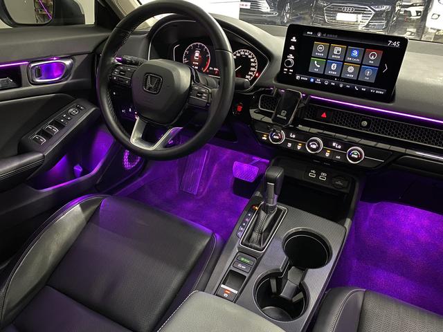 Honda Civic 2022, фото 15