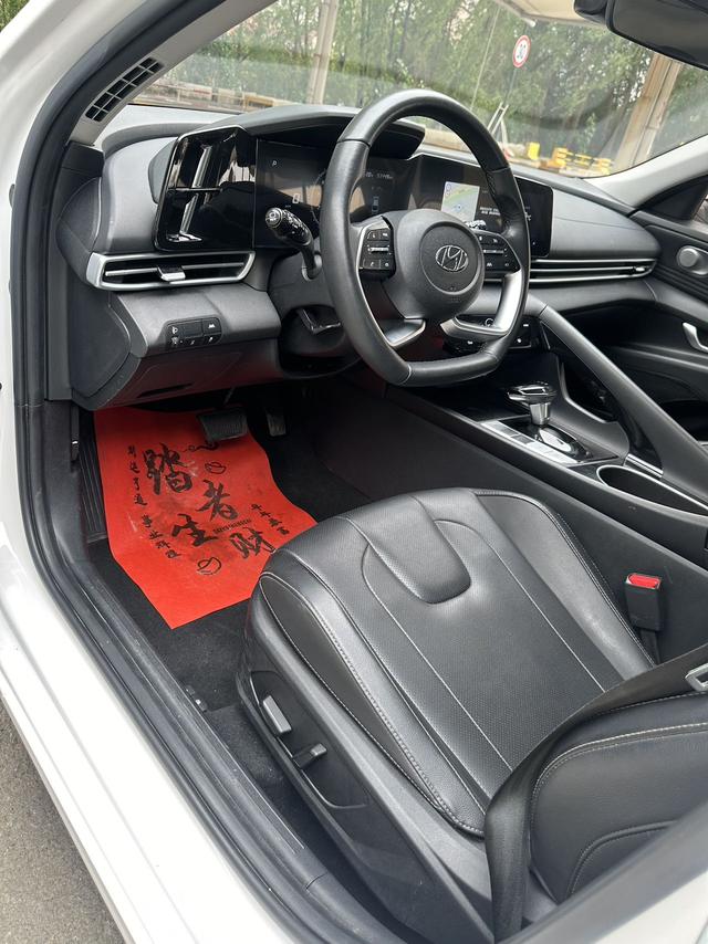 Hyundai Elantra 2022, фото 8