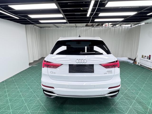 Audi Q3 2022, фото 5
