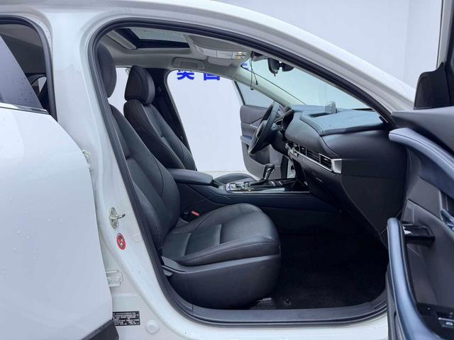 Mazda CX-30 2021, фото 16