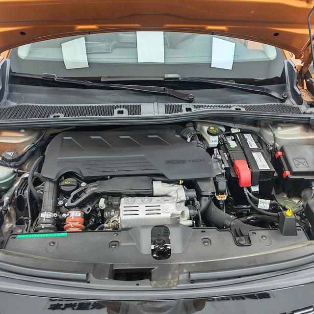 Peugeot 2008 2022, фото 17