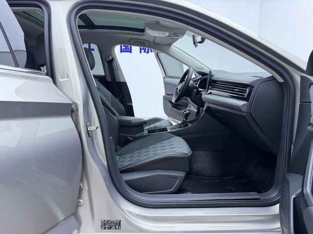 Volkswagen Jetta 2023, фото 12