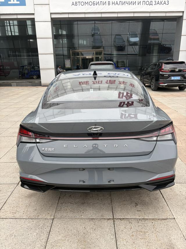 Hyundai Elantra 2022, фото 15