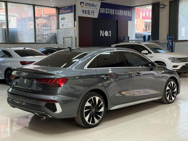 Audi A3 2023, фото 4
