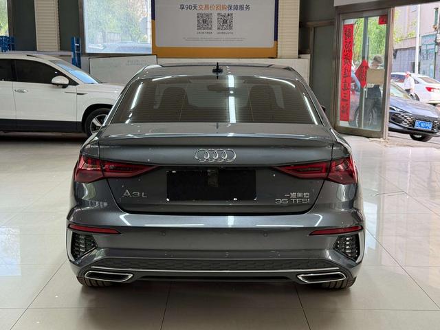Audi A3 2023, фото 5