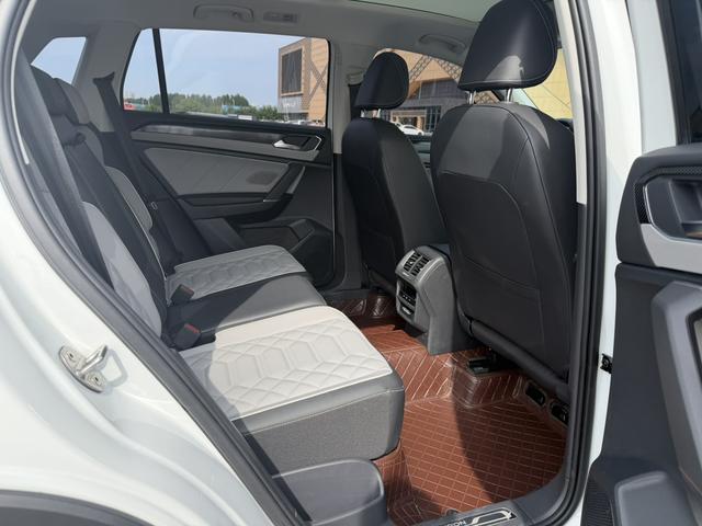 Volkswagen Tayron 2023, фото 17