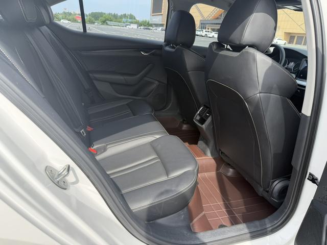 Skoda Octavia 2022, фото 16