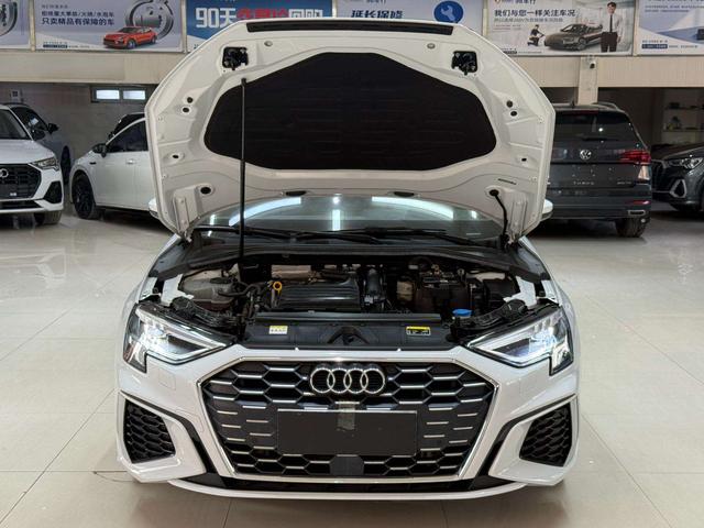 Audi A3 2022, фото 7
