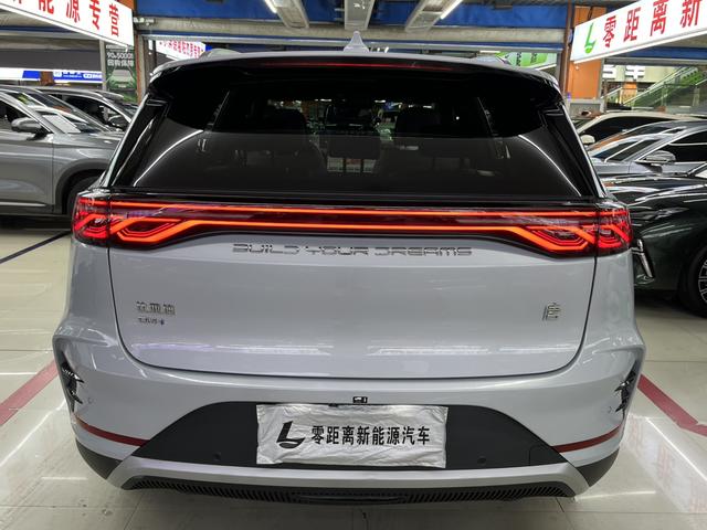 BYD Tang 2024, фото 5