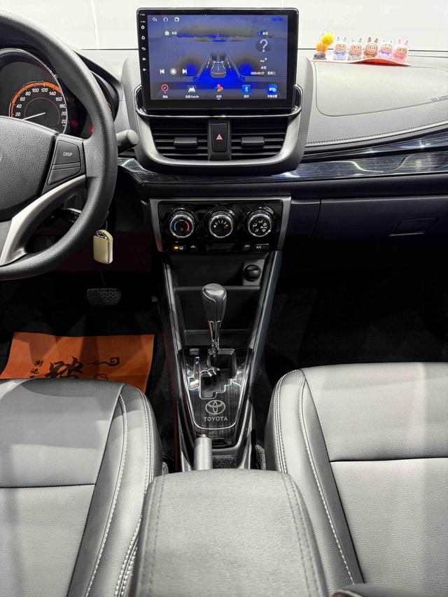 Toyota Yaris 2022, фото 16