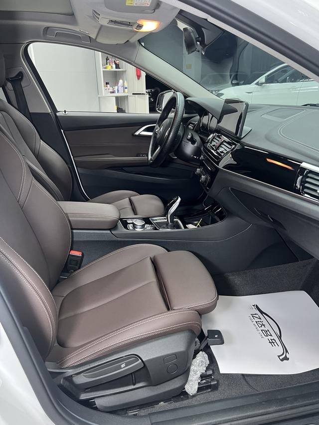 BMW 1 2021, фото 15