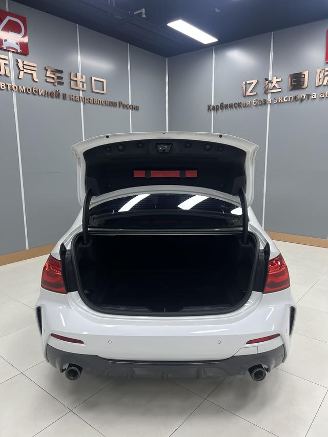 BMW 1 2021, фото 16