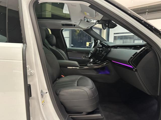 Land Rover Range Rover Sport 2023, фото 17