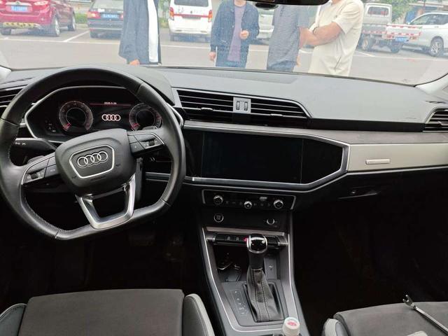 Audi Q3 2022, фото 7