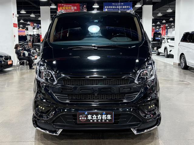 Ford Tourneo 2023, фото 2