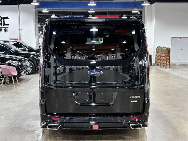 Ford Tourneo 2023, фото 9