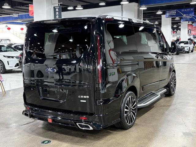 Ford Tourneo 2023, фото 10