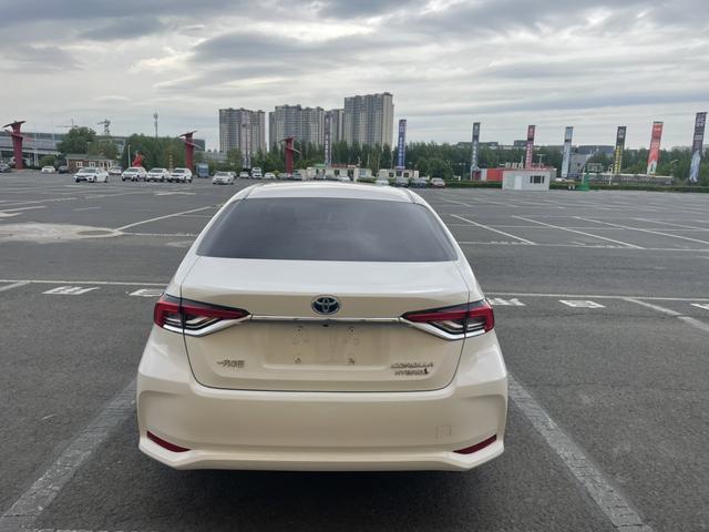 Toyota Corolla 2021, фото 4