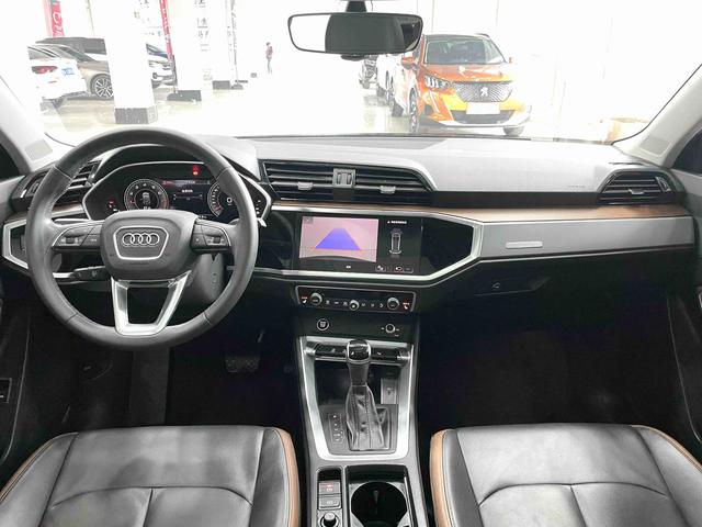 Audi Q3 2023, фото 9