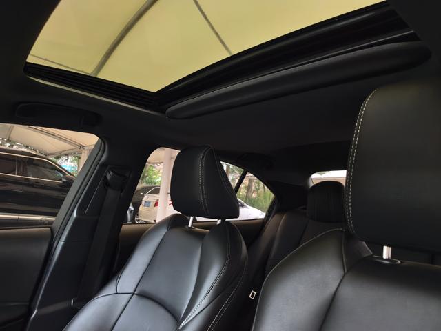 Toyota Corolla 2022, фото 8