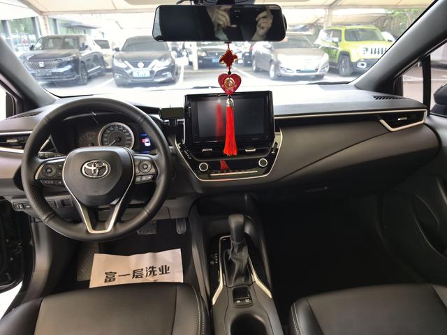 Toyota Corolla 2022, фото 11