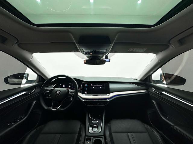 Skoda Octavia 2022, фото 10